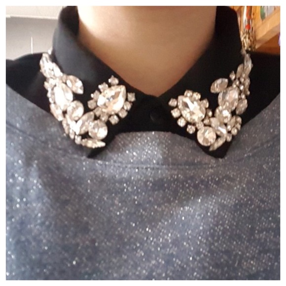 Black Crystal Embellished Collar - Picture 6 of 7